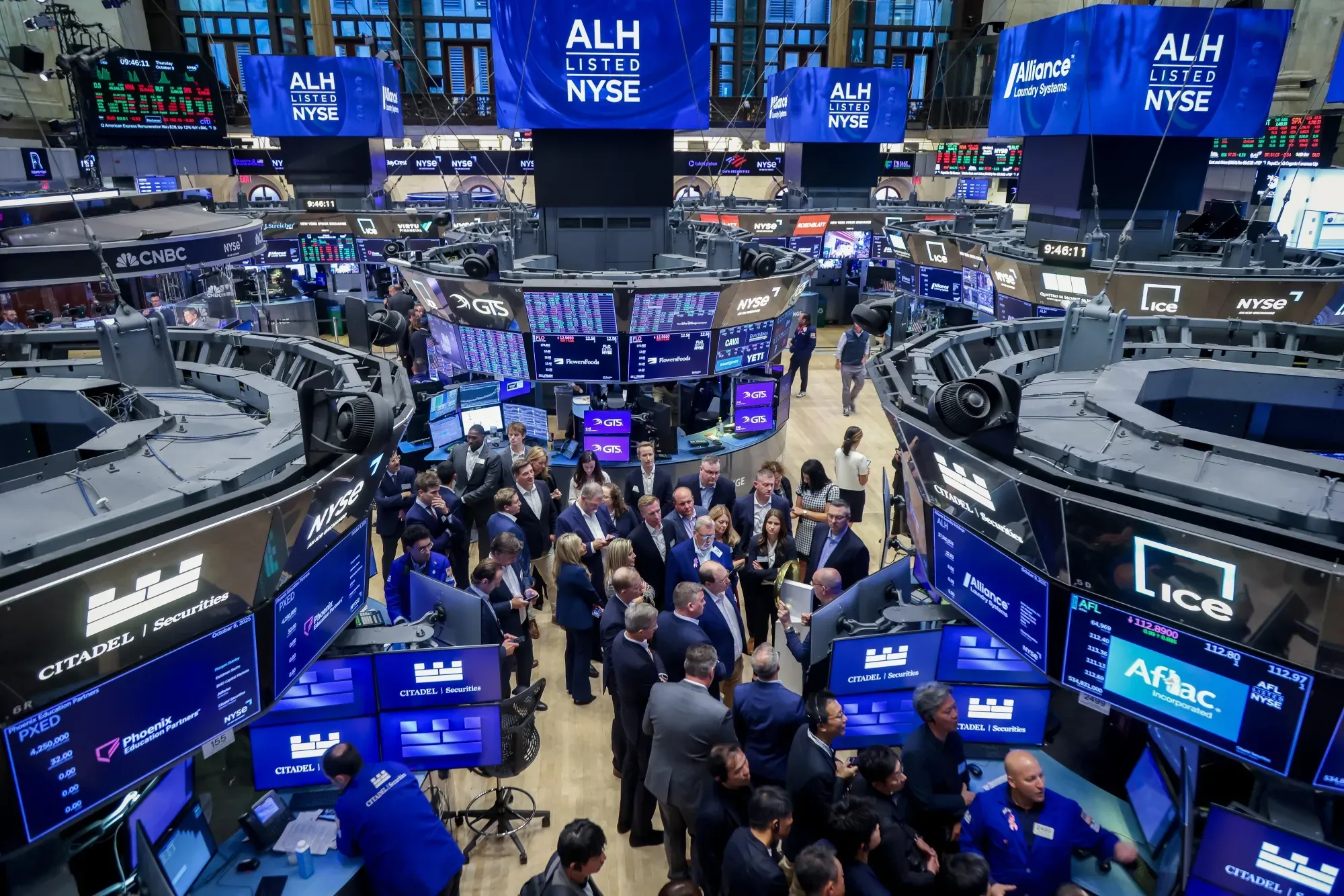 Wall Street Melemah Dipicu Anjloknya Saham Teknologi