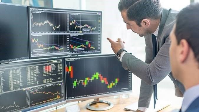 Pola Transaksi Saham PKPK dan RCCC Masuk UMA